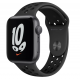 Apple Watch Nike SE, 44 мм, корпус из алюминия цвета «серый космос» спортивный ремешок Nike цвета «антрацитовый/чёрный»